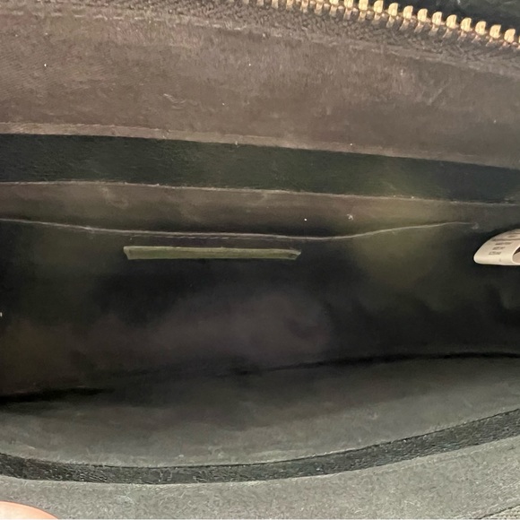 Love this design! Circle Anthro purse, great condition. - Picture 4 of 4